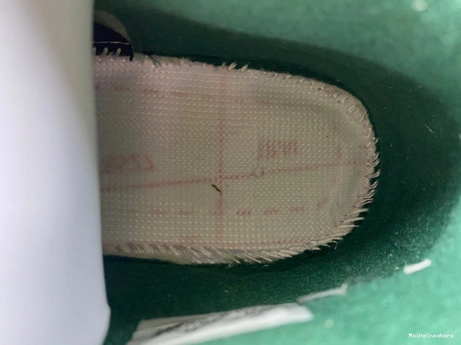MaikeSneakers 4 AIR YEAR